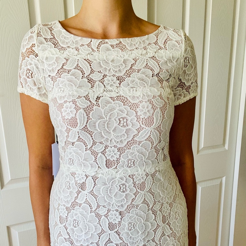 Brand New! Ivanka Trump Ivory Lace Dress - Picture 2 of 8